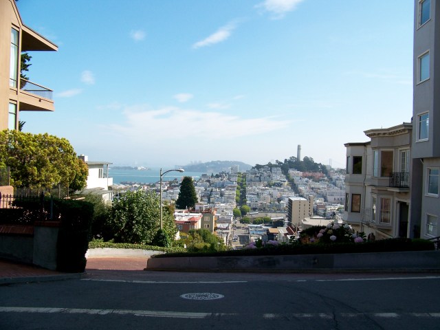 SF from the cable car at Hyde and Lombard