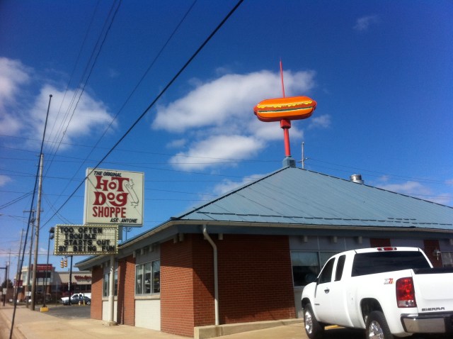 Hot Dog Shoppe signs